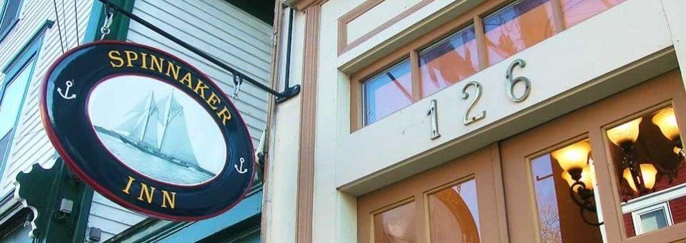 Salt Shaker Deli & Inn Lunenburg Exterior photo
